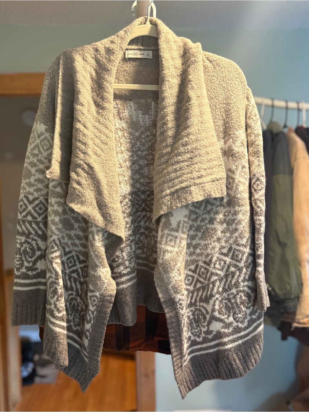 Abercrombie & Fitch Taupe and Cream Patterned Shawl Cardigan Y2K